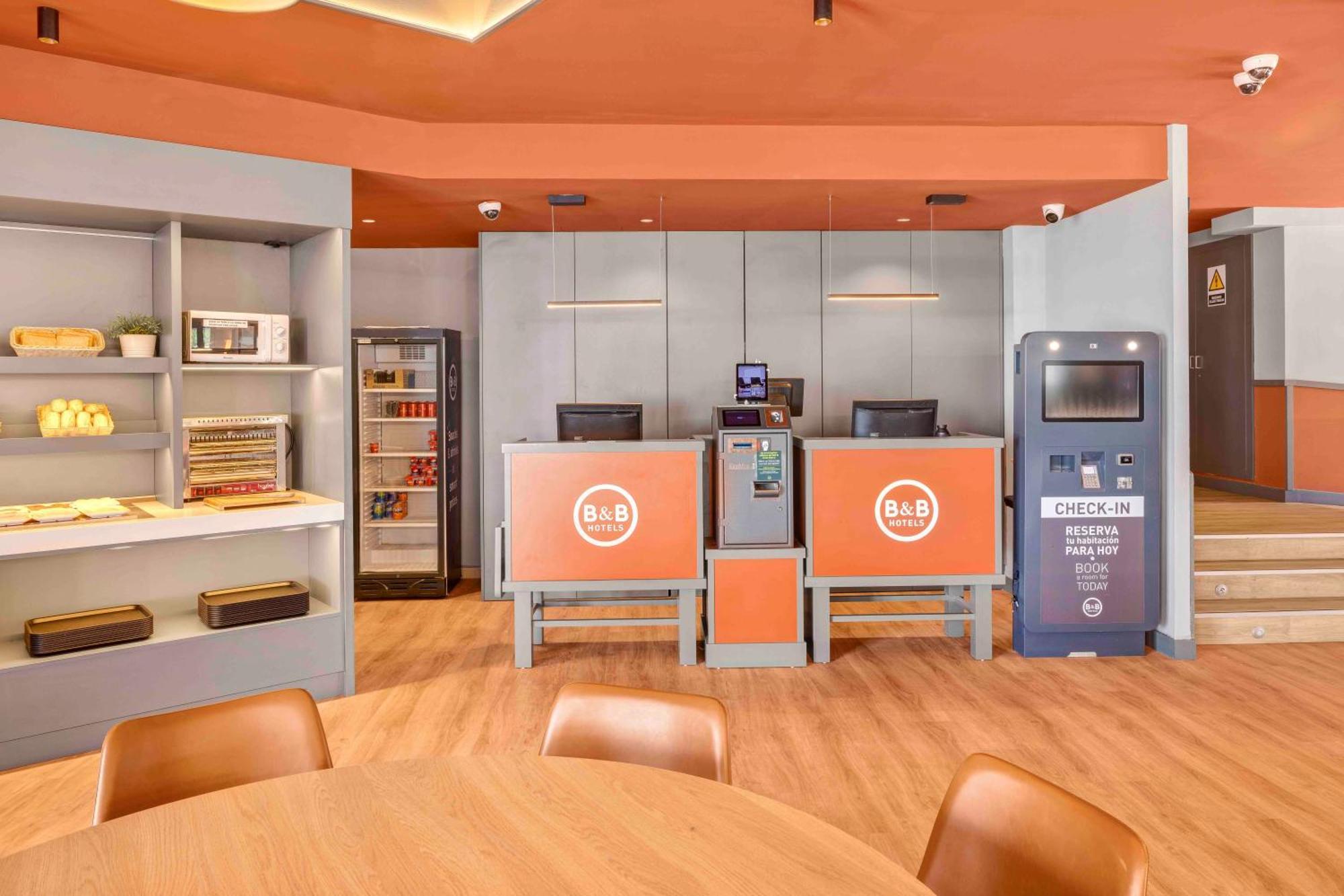 B&B Hotel Figueres Figueres  Kültér fotó